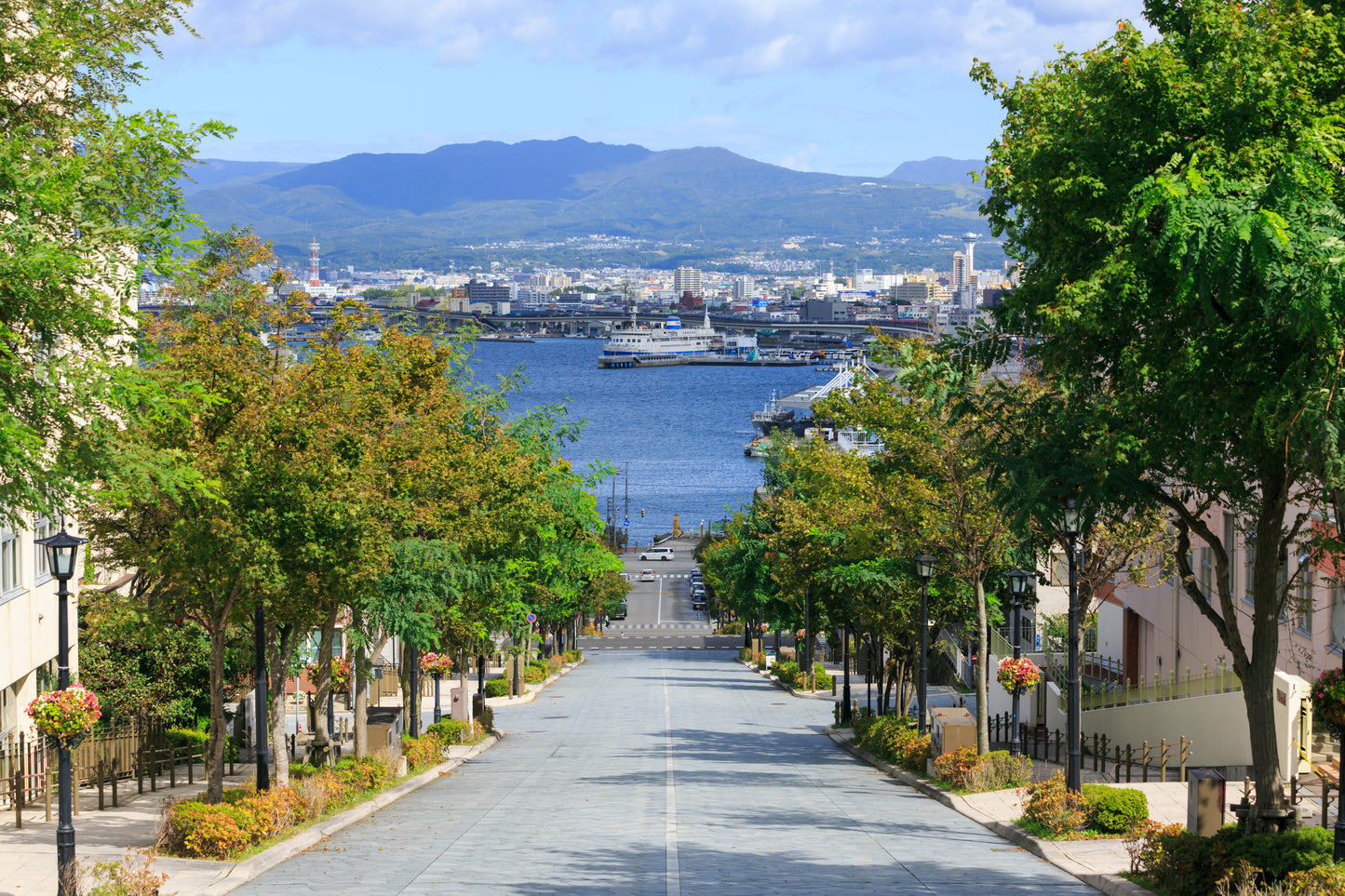 Highlights of Hakodate in Hokkaido: Stunning Scenery and Gourmet Delights