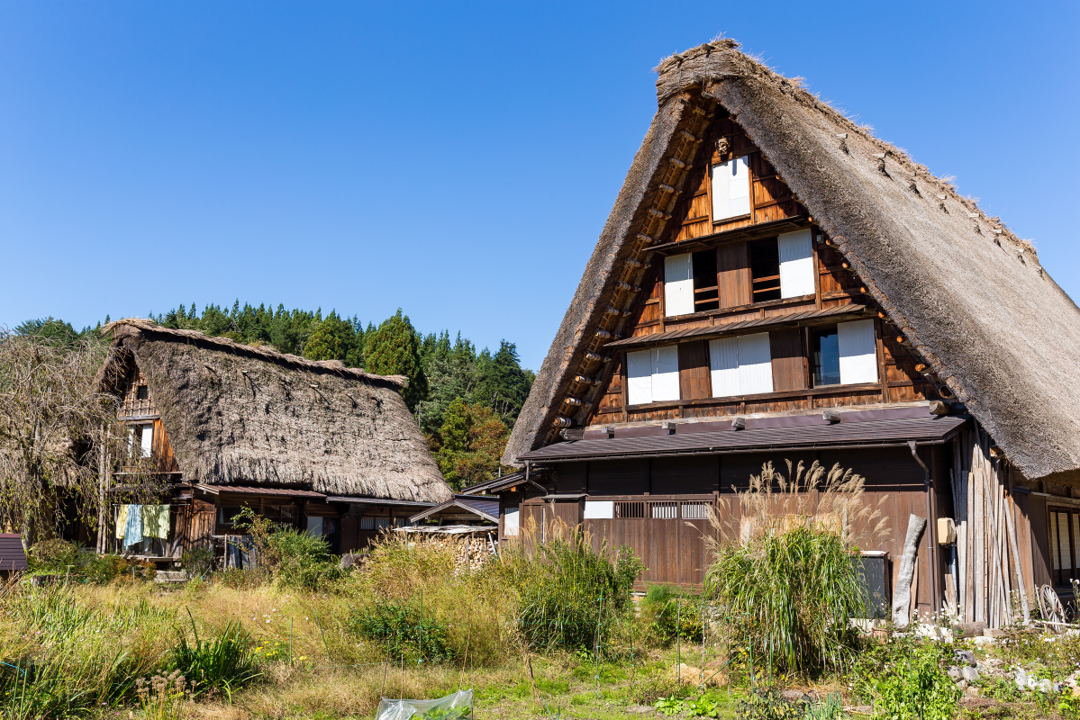 Strolling through the World Heritage Village of Shirakawa-go